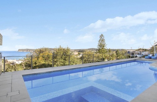 North Avoca Casa | AZURE, AVOCA BEACH - VISTAS AL MAR, 13M PISCINA, CORTO PASEO A LA PLAYA, WIFI Y FOXTEL