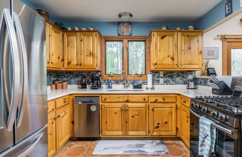 Dahlonega Casa | New Listing! Azure Springs - 3 Bed Cabin, Hot Tub