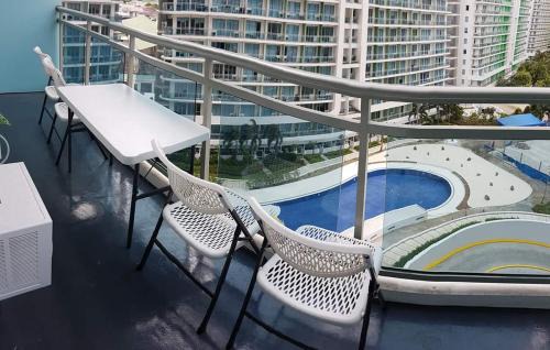 Pasay Apartamento | Azure Urban Resort Maui Unit