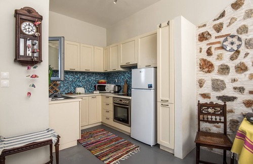 Kamari Casa | Azure Vista