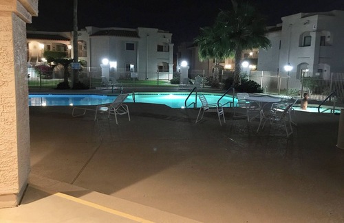 Desert Harbor Condominio | AZVR For Seniors, Your Home Away From Home, Monthly Short Term Rental