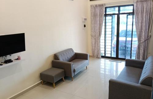 Gua Casa | azzahra homestay