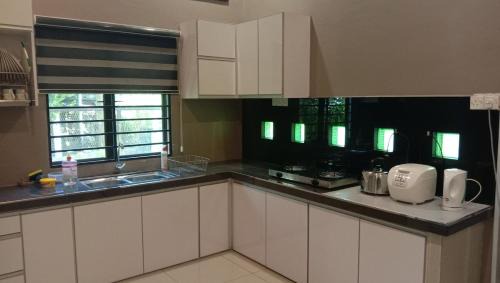 Gua Casa | azzahra homestay
