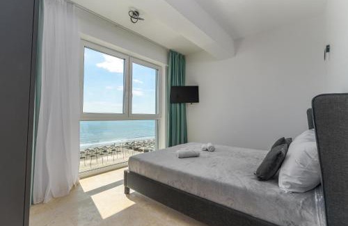 Navodari Apartamento | Azzurro Beachfront 2 - Sea View