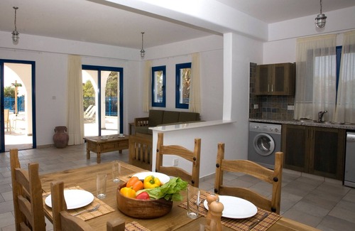 Agios Georgios Pegeias Apartamento | Azzurro Luxury Holiday Villas