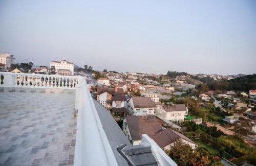 Phuong 10 Hotel | Bình Dương Đà Lạt Hotel