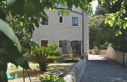 Vizzini Casa | B&B Agriturismo 'A Cunziria