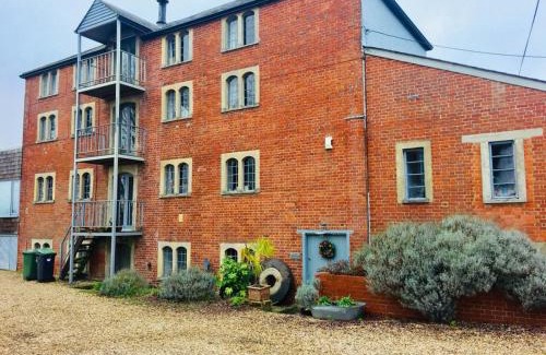 Worton Cama Y Desayuno | B&B at The Old Mill