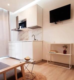 Buon Pastore-Sant'Agnese-San Damaso Apartamento | b&b bilocale moderno semicentro policlinico