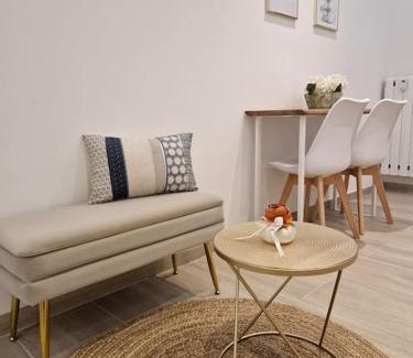 Buon Pastore-Sant'Agnese-San Damaso Apartamento | b&b bilocale moderno semicentro policlinico