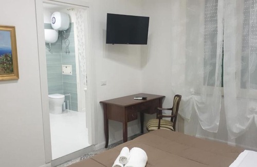 Battipaglia Cama Y Desayuno | B&B By the Station