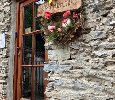 Monterosso Grana Cama Y Desayuno | B&B Ca' Mea room, wellness & food