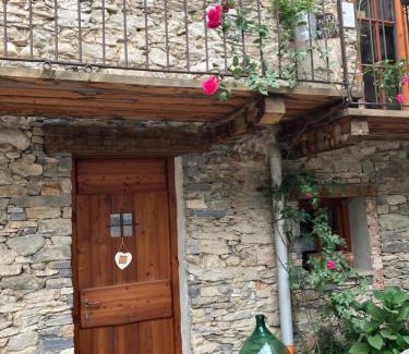 Monterosso Grana Cama Y Desayuno | B&B Ca' Mea room, wellness & food