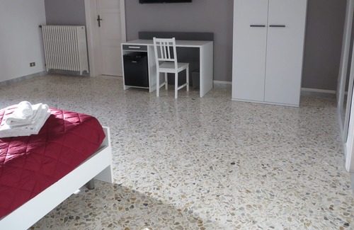 Carmiano Cama Y Desayuno | B&B Calle dei Saraceni ... ¡Disfruta de unas relajantes vacaciones rodeadas de vegetación!