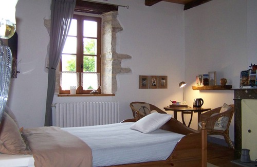 Arcambal Cama Y Desayuno | B & B / Habitación de huéspedes "Les3cochons d'Olt"