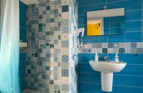Volla Casa | B&B D'Aponte Home: Family Suite with Balcony