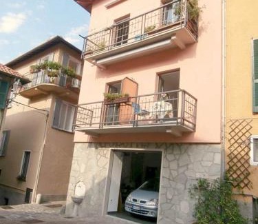 Varenna Cama Y Desayuno | B&B della Contrada Varenna