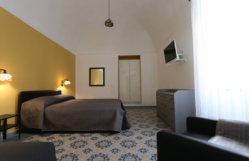 Atessa Cama Y Desayuno | B&B Ex Albergo Centrale Atessa a place that has a history
