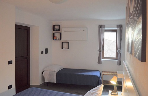 Aieta Cama Y Desayuno | B & B Family in the heart of the Village of Aieta (Cs)