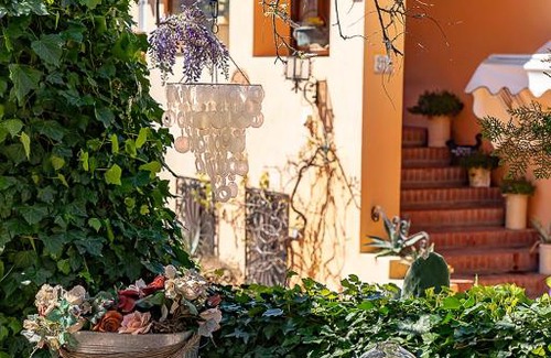 Montesicuro Cama Y Desayuno | B&B Glicine
