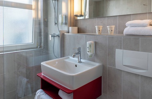 Aachen Hotel | B&B HOTEL Aachen City-Ost
