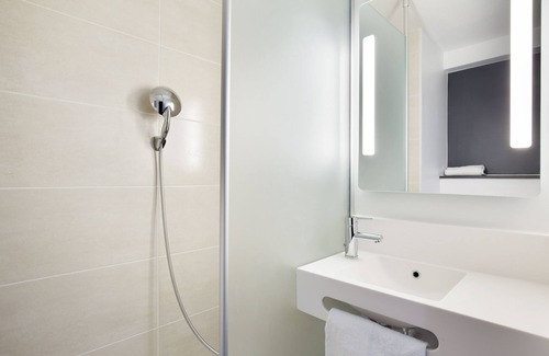 Chatenay-Malabry Hotel | B&B HOTEL Paris Sud Châtenay Malabry