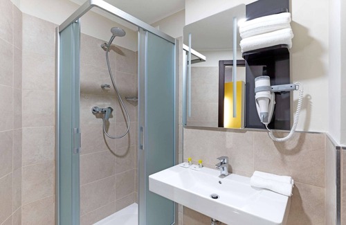 Fiumicino Hotel | B&B Hotel Roma Fiumicino Aeroporto Fiera 1