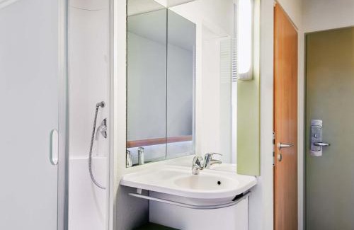 Nordenstadt Hotel | B&B HOTEL Wiesbaden-Ost
