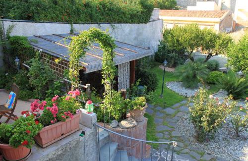 Milazzo Cama Y Desayuno | B&B L'Antico Borgo