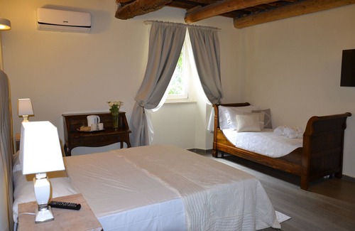 Vicopelago Cama Y Desayuno | B&B La Bella Lucca