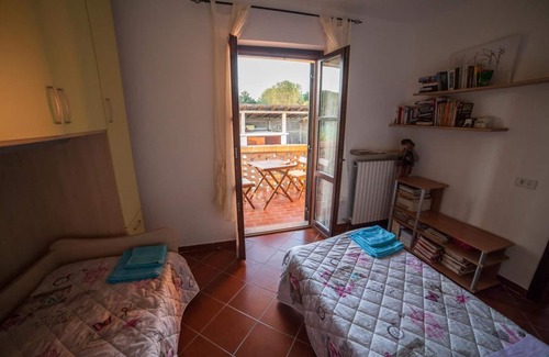 Villaromagnano Cama Y Desayuno | B&B La Casetta di Lina