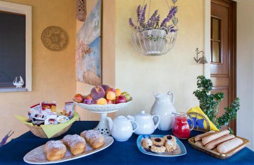 Chia Cama Y Desayuno | B&B La Vela Chia