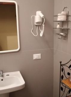 Montefiorino Apartamento | B&B La Verna