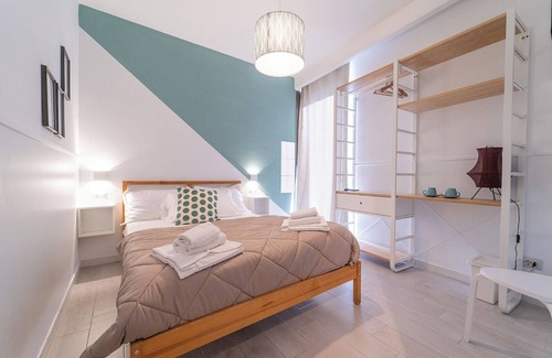 Montecalvario Casa | B&B Le 4 Stagioni Dante's Suites