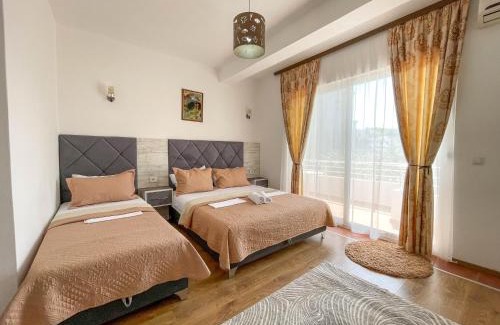 Gjerana Cama Y Desayuno | B&B Lovac Hasa 2