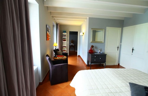 Savignac-de-Duras Cama Y Desayuno | B & B Maison à votre santé Habitación L'embrassade, en el barrio vinícola Burdeos