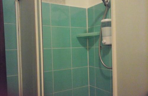 Cinecitta Cama Y Desayuno | B&B NEAR METRO' CENTRAL LINE - Only wc in the rooms 15 Minutes to Termini Station 20 to Spagna square - In the Night Bus