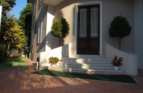 Santarcangelo di Romagna Cama Y Desayuno | B&B Romeo