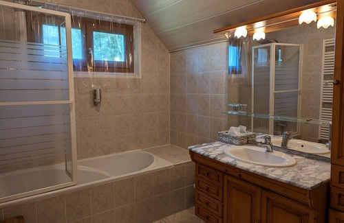 Ligny-le-Ribault Cama Y Desayuno | Habitación 'Perle' con WiFi, TV, desayuno incluido