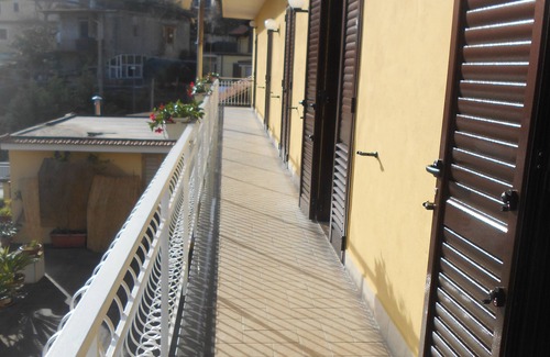 Pimonte Cama Y Desayuno | B&B MAR Y MONTAÑAS SORRENTO