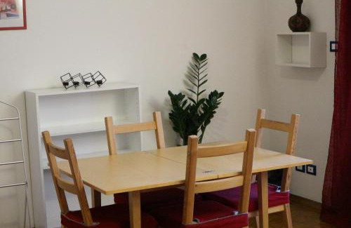Trento Cama Y Desayuno | B&B Taramelli - garage per bici o 2 moto