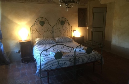 Boretto Cama Y Desayuno | B & B La casa de las ciruelas HABITACIÓN 1