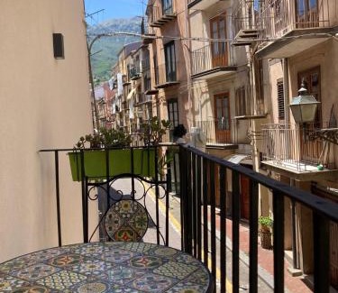 Castelbuono Cama Y Desayuno | B&B Tulip Lotus Castelbuono
