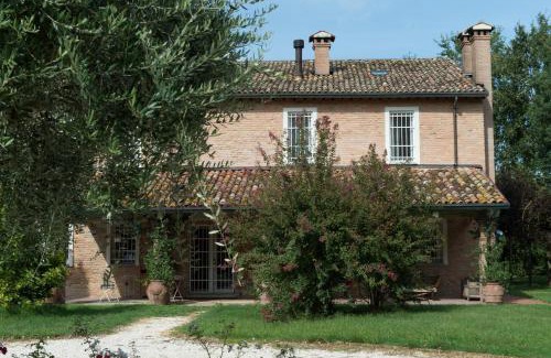 Borgo Montone Cama Y Desayuno | B&B Villa Cardinala - Ravenna -