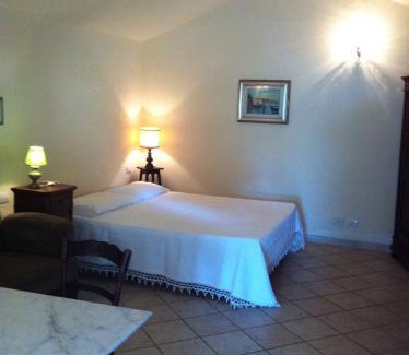 Venturina Cama Y Desayuno | B&B Villa il Poggetto