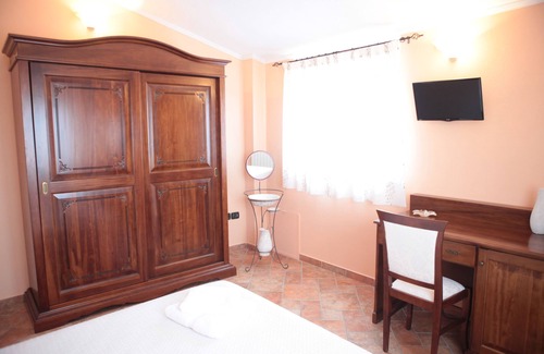 Drapia Cama Y Desayuno | B&B Villa Isa
