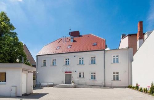 Leszno Cama Y Desayuno | B&B Wieniawa PARKING I ŚNIADANIE W CENIE! BREAKFAST AND PARKING INCLUDED!