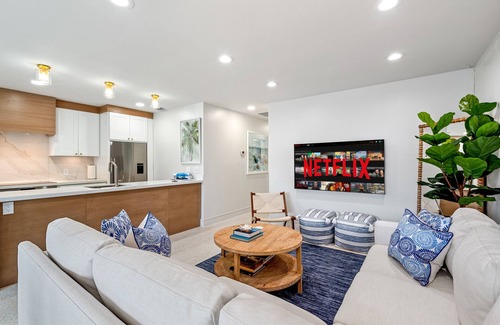 Delray Beach Cabaña | B.E.A.C.H. Best Escape Anyone Could Have. 2br/2bth