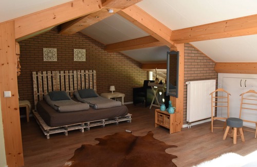 Bergeijk Cama Y Desayuno | B en B de Lindershoeve Waar Rust en Gezelligheid Samenkomen