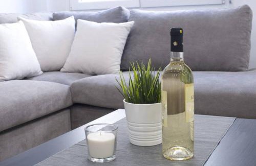 Filopappou Apartamento | (B) Koukaki, A modern, newly refurbished Studio 4ppl